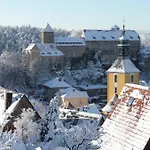Zur Aussicht 호텔 3*