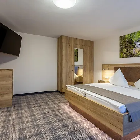 فندق Zur Aussicht