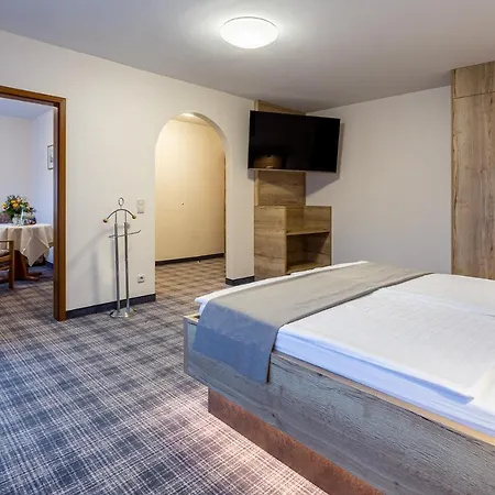 فندق Zur Aussicht