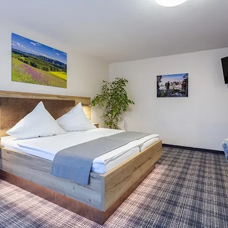 Zur Aussicht Hotel 3*